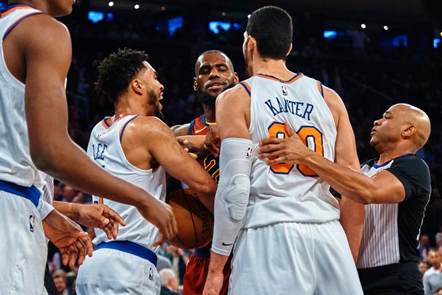 lebron-james-kanter-ap